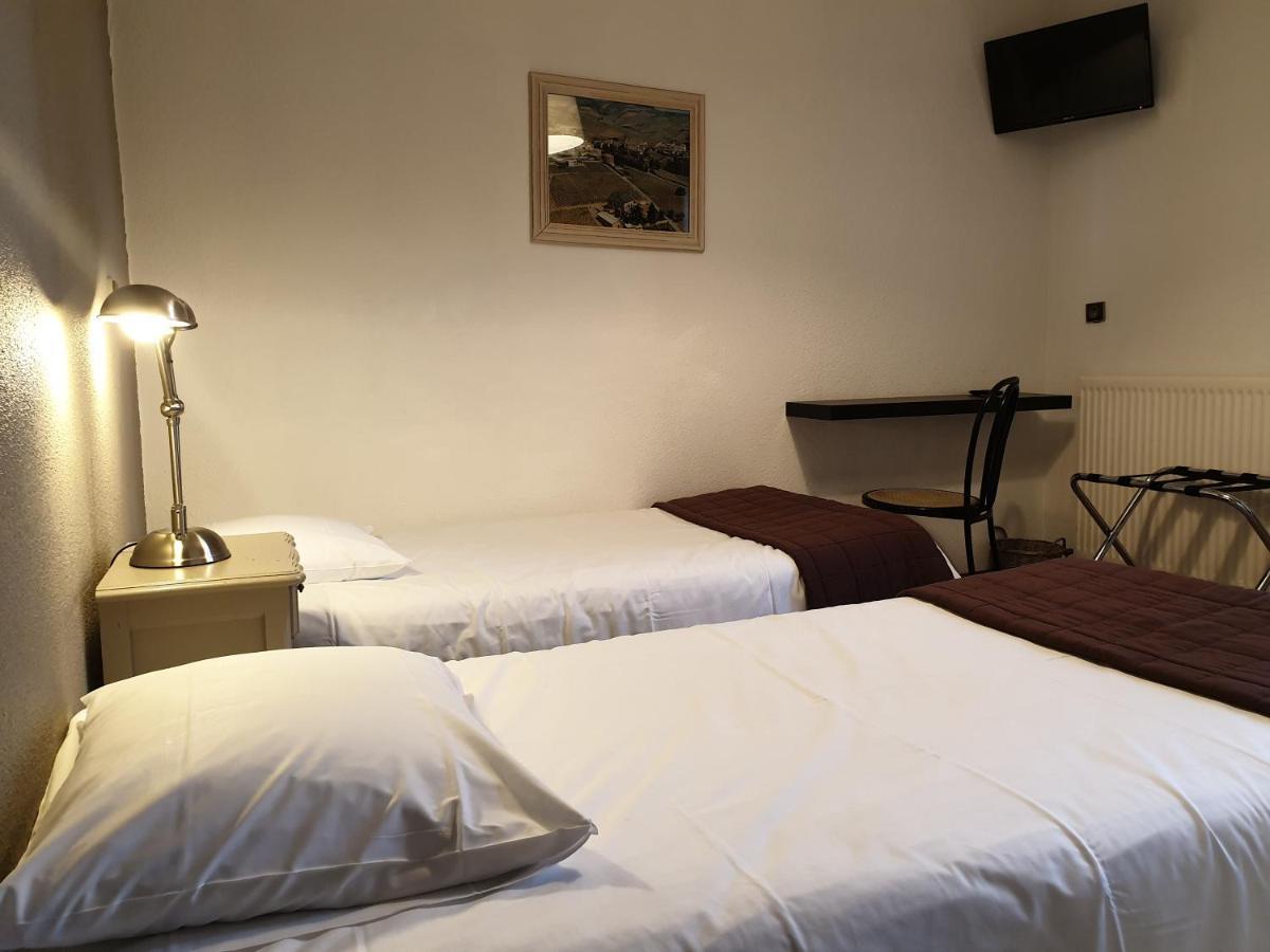 Le Relais Des Dix Crus - Logis Hotel B&B Corcelles-en-Beaujolais Esterno foto