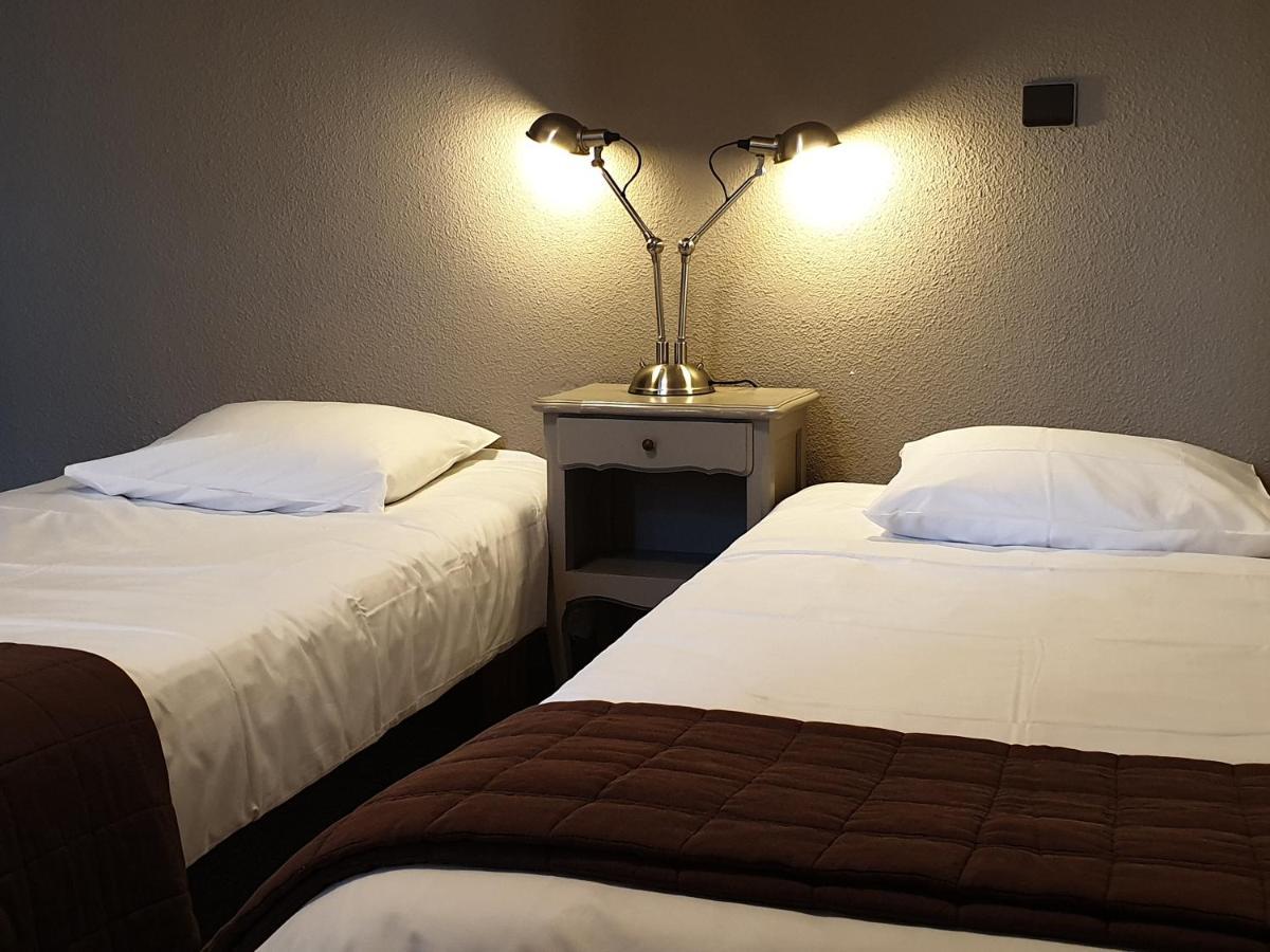 Le Relais Des Dix Crus - Logis Hotel B&B Corcelles-en-Beaujolais Esterno foto