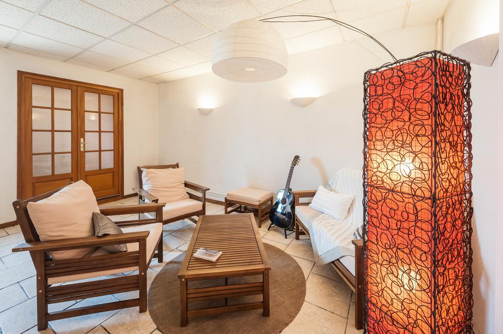 Le Relais Des Dix Crus - Logis Hotel B&B Corcelles-en-Beaujolais Esterno foto
