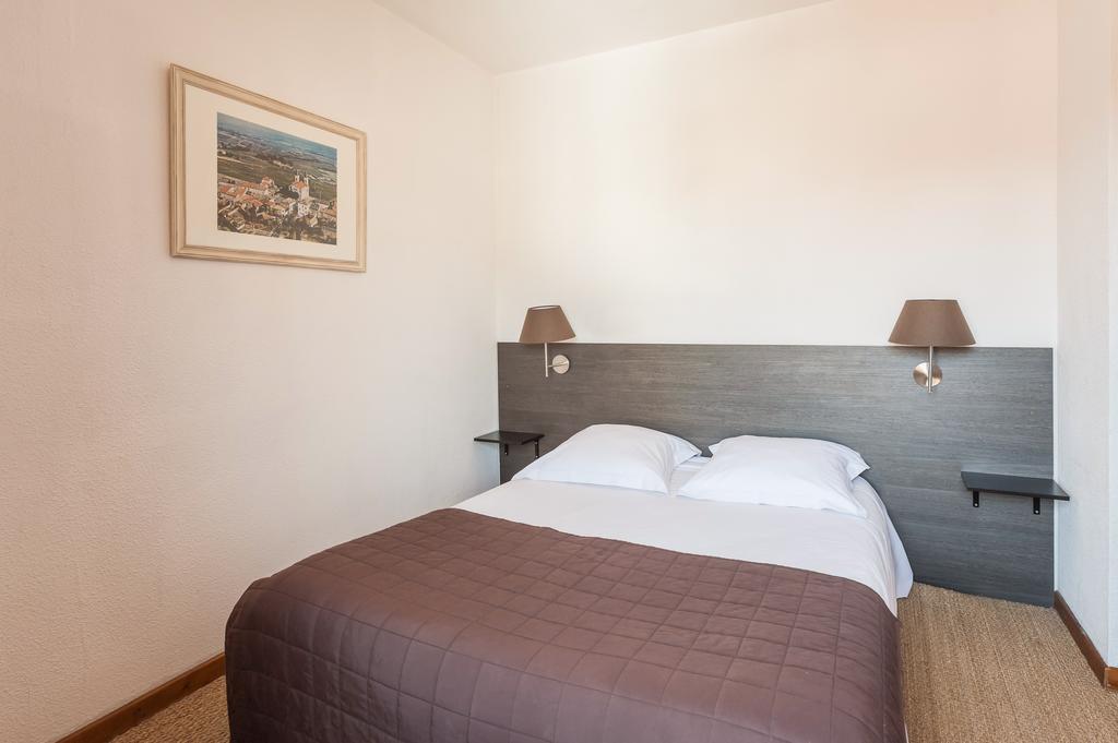 Le Relais Des Dix Crus - Logis Hotel B&B Corcelles-en-Beaujolais Esterno foto