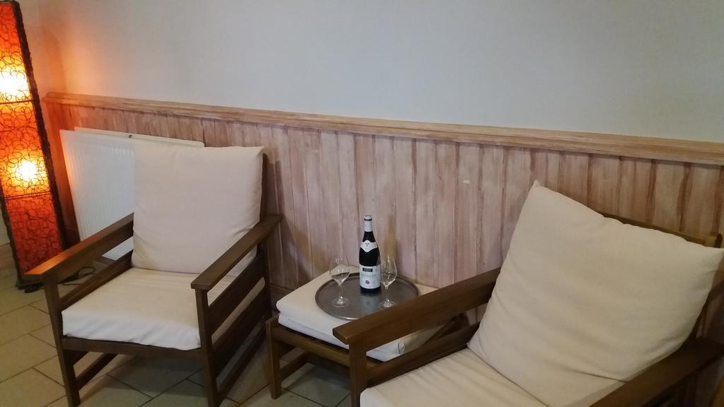 Le Relais Des Dix Crus - Logis Hotel B&B Corcelles-en-Beaujolais Esterno foto
